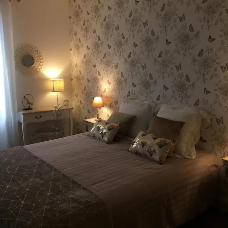 De Charme Et D'eau Bed & Breakfast *